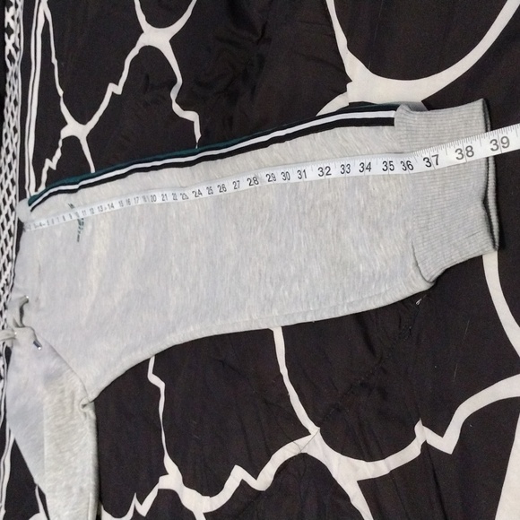 Guess Sweatpants - Picture 13 of 14